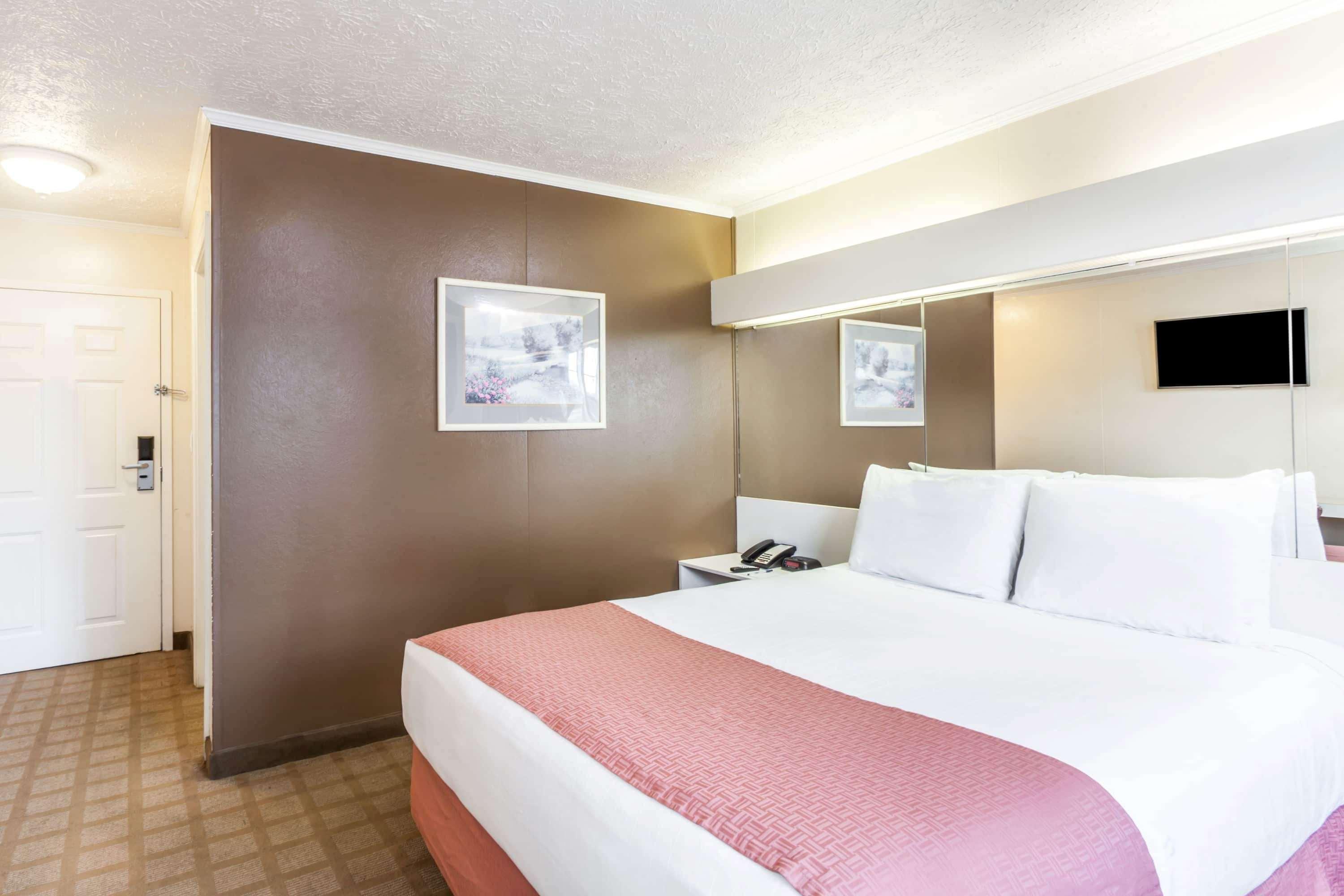 Microtel Inn By Wyndham Wilson Ngoại thất bức ảnh